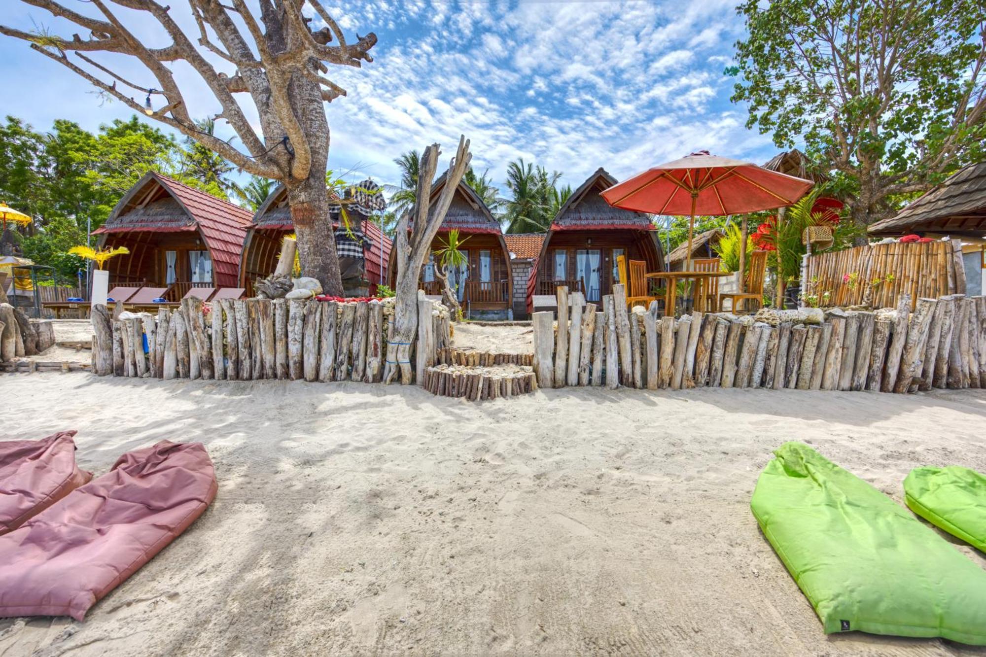 Santen Beach Bungalows Ped 外观 照片
